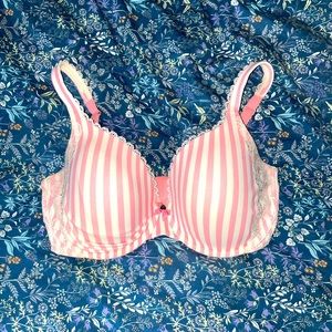 victoria’s secret bra 💗🤍